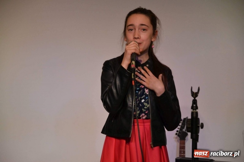 Zdjęcie w galerii na portalu naszraciborz.pl: Koncert Jesienny na Zamku Piastowskim  wiadomości z regionu