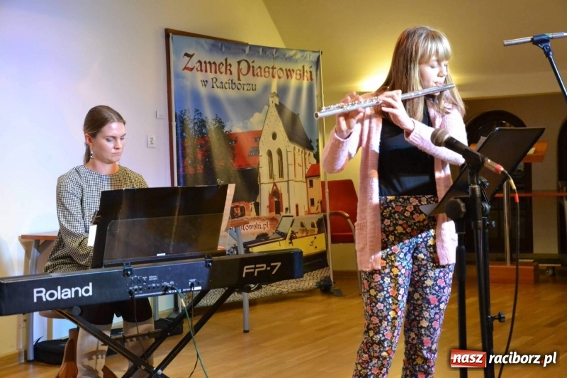 Zdjęcie w galerii na portalu naszraciborz.pl: Koncert Jesienny na Zamku Piastowskim  wiadomości z regionu