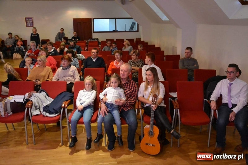 Zdjęcie w galerii na portalu naszraciborz.pl: Koncert Jesienny na Zamku Piastowskim  wiadomości z regionu