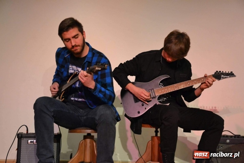 Zdjęcie w galerii na portalu naszraciborz.pl: Koncert Jesienny na Zamku Piastowskim  wiadomości z regionu
