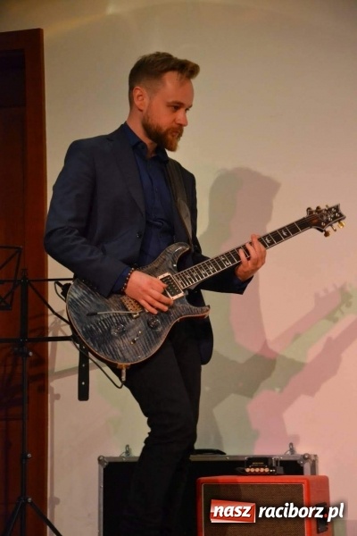 Zdjęcie w galerii na portalu naszraciborz.pl: Koncert Jesienny na Zamku Piastowskim  wiadomości z regionu