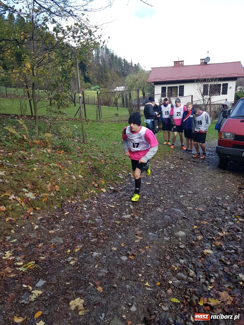 Zdjęcie w galerii na portalu naszraciborz.pl: Wychowankowie MOW w Rudach na X ogólnopolskich mistrzostwach w marszobiegach górskich w Jaworzu wiadomości z regionu
