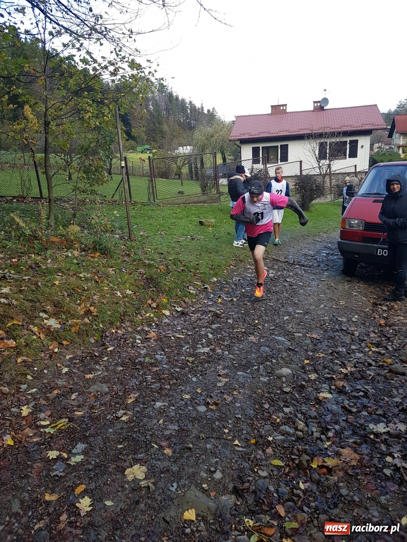 Zdjęcie w galerii na portalu naszraciborz.pl: Wychowankowie MOW w Rudach na X ogólnopolskich mistrzostwach w marszobiegach górskich w Jaworzu wiadomości z regionu