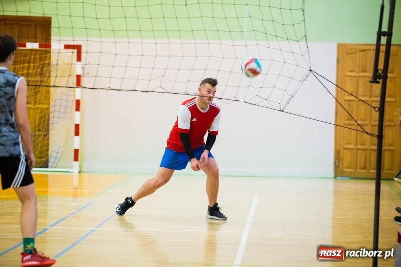 Zdjęcie w galerii na portalu naszraciborz.pl: Siatkarskie zmagania w CKZiU nr 1  wiadomości z regionu