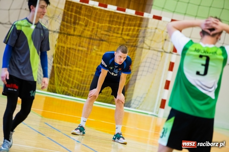 Zdjęcie w galerii na portalu naszraciborz.pl: Siatkarskie zmagania w CKZiU nr 1  wiadomości z regionu