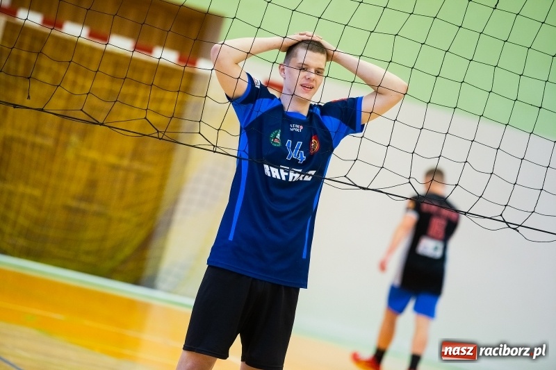 Zdjęcie w galerii na portalu naszraciborz.pl: Siatkarskie zmagania w CKZiU nr 1  wiadomości z regionu