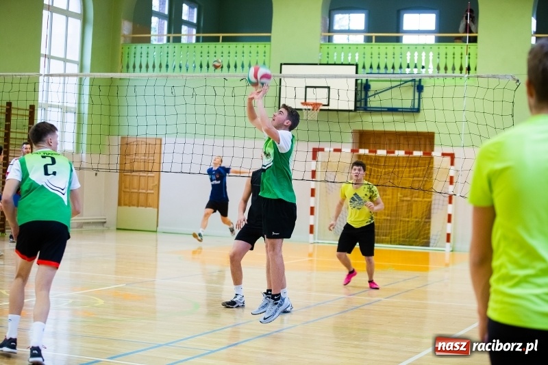 Zdjęcie w galerii na portalu naszraciborz.pl: Siatkarskie zmagania w CKZiU nr 1  wiadomości z regionu