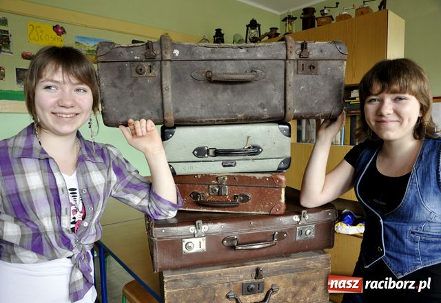 Zdjęcie w galerii na portalu naszraciborz.pl: Omy co furorę zrobiły wiadomości z regionu