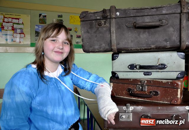 Zdjęcie w galerii na portalu naszraciborz.pl: Omy co furorę zrobiły wiadomości z regionu