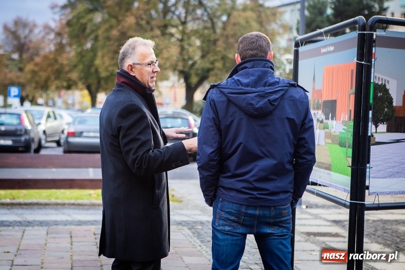 Zdjęcie w galerii na portalu naszraciborz.pl: O pralni, parkingu i kawiarence, czyli spotkanie Mirosława Lenka z mieszkańcami  wiadomości z regionu