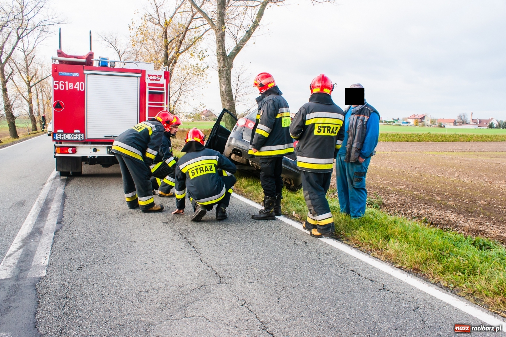 Zdjęcie w galerii na portalu naszraciborz.pl: O krok od tragedii. Brawura kierowcy golfa na trasie Racibórz-Pietrowice Wielkie wiadomości z regionu