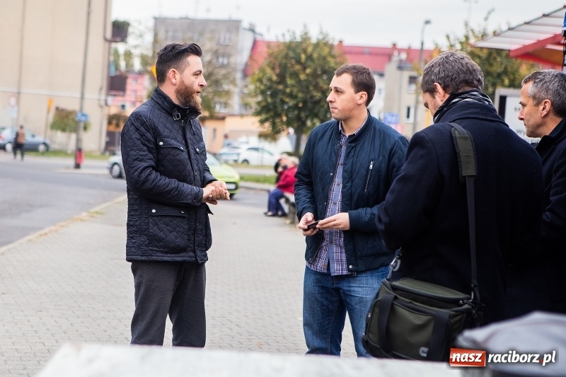 Zdjęcie w galerii na portalu naszraciborz.pl: Dariusz Polowy i Michał Fita wspólnie przekonują wyborców  wiadomości z regionu