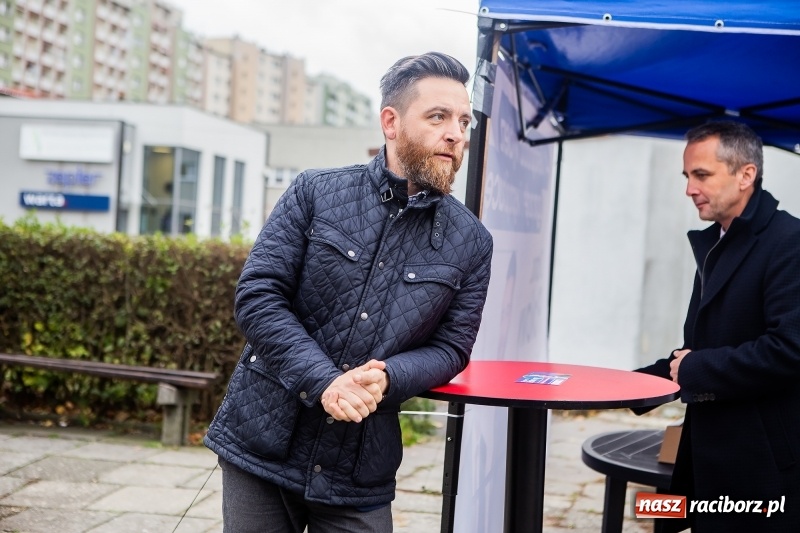 Zdjęcie w galerii na portalu naszraciborz.pl: Dariusz Polowy i Michał Fita wspólnie przekonują wyborców  wiadomości z regionu