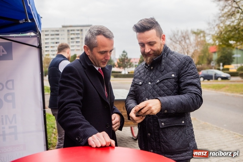 Zdjęcie w galerii na portalu naszraciborz.pl: Dariusz Polowy i Michał Fita wspólnie przekonują wyborców  wiadomości z regionu