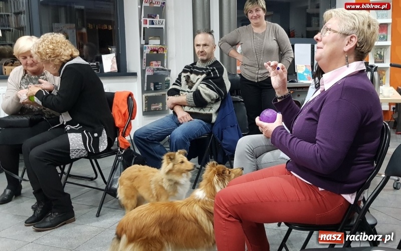 Zdjęcie w galerii na portalu naszraciborz.pl: O dogoterapii w Klubie Przyjaciół Biblioteki na Ostrogu  wiadomości z regionu