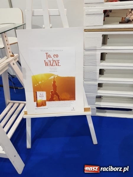 Zdjęcie w galerii na portalu naszraciborz.pl: Debiut Weroniki Żymełki na Międzynarodowych Targach Książki w Krakowie  wiadomości z regionu