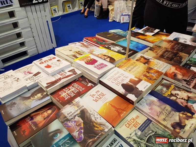 Zdjęcie w galerii na portalu naszraciborz.pl: Debiut Weroniki Żymełki na Międzynarodowych Targach Książki w Krakowie  wiadomości z regionu