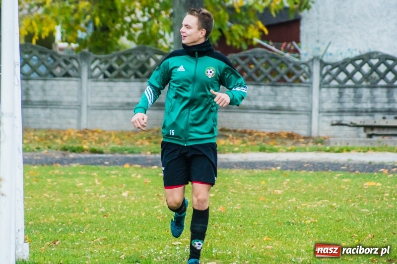 Zdjęcie w galerii na portalu naszraciborz.pl: Dwa szybkie trafienia ustawiły spotkanie. Juniorzy Tworkowa pokonali Turzę Śląską wiadomości z regionu