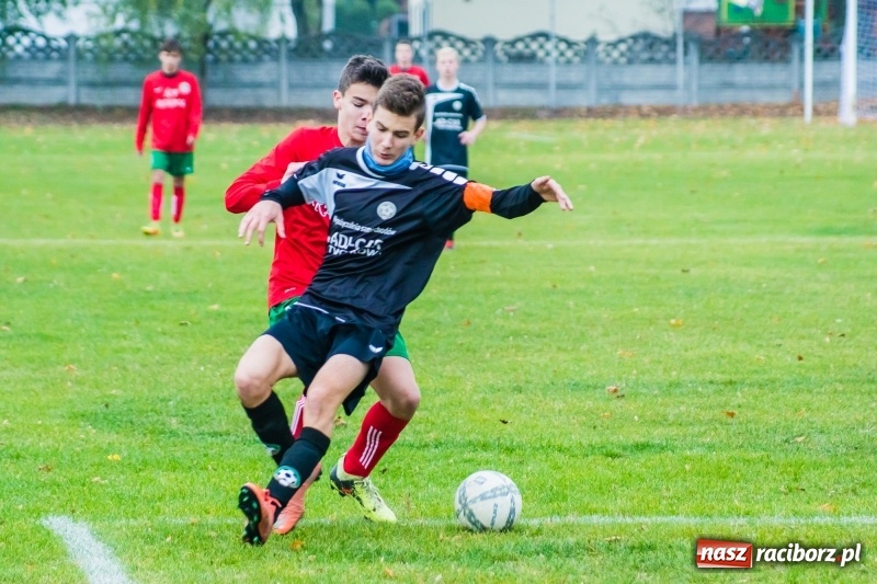 Zdjęcie w galerii na portalu naszraciborz.pl: Dwa szybkie trafienia ustawiły spotkanie. Juniorzy Tworkowa pokonali Turzę Śląską wiadomości z regionu