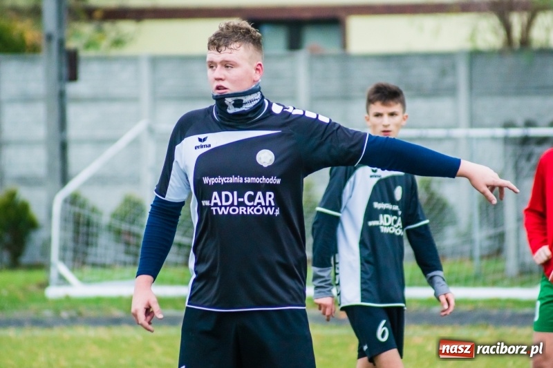 Zdjęcie w galerii na portalu naszraciborz.pl: Dwa szybkie trafienia ustawiły spotkanie. Juniorzy Tworkowa pokonali Turzę Śląską wiadomości z regionu