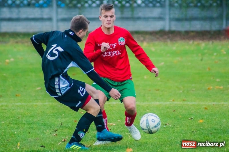 Zdjęcie w galerii na portalu naszraciborz.pl: Dwa szybkie trafienia ustawiły spotkanie. Juniorzy Tworkowa pokonali Turzę Śląską wiadomości z regionu