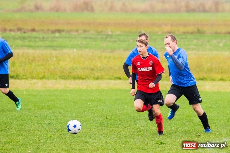 Zdjęcie w galerii na portalu naszraciborz.pl: LKS Bojanów nie sprostał liderowi z Czyżowic wiadomości z regionu