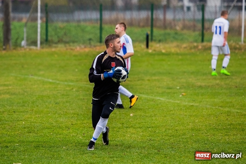 Zdjęcie w galerii na portalu naszraciborz.pl: Niespodzianka w Krzanowicach. LKS Pawłów lepszy od zespołu z podium A klasy wiadomości z regionu