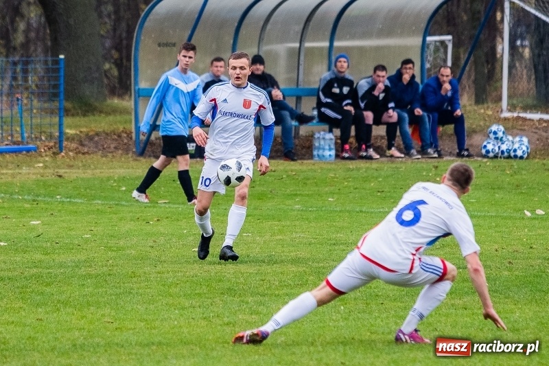 Zdjęcie w galerii na portalu naszraciborz.pl: Niespodzianka w Krzanowicach. LKS Pawłów lepszy od zespołu z podium A klasy wiadomości z regionu