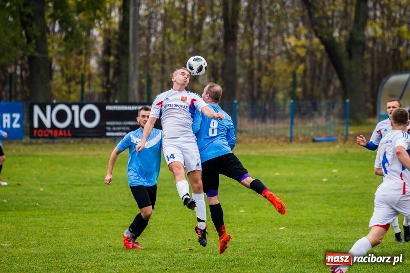 Zdjęcie w galerii na portalu naszraciborz.pl: Niespodzianka w Krzanowicach. LKS Pawłów lepszy od zespołu z podium A klasy wiadomości z regionu