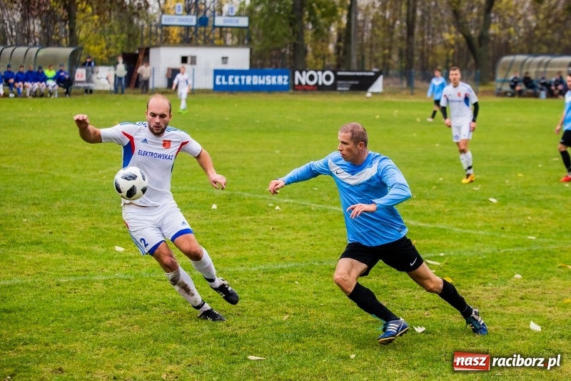 Zdjęcie w galerii na portalu naszraciborz.pl: Niespodzianka w Krzanowicach. LKS Pawłów lepszy od zespołu z podium A klasy wiadomości z regionu