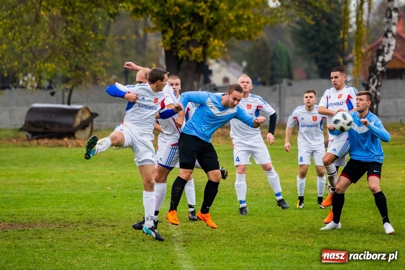 Zdjęcie w galerii na portalu naszraciborz.pl: Niespodzianka w Krzanowicach. LKS Pawłów lepszy od zespołu z podium A klasy wiadomości z regionu