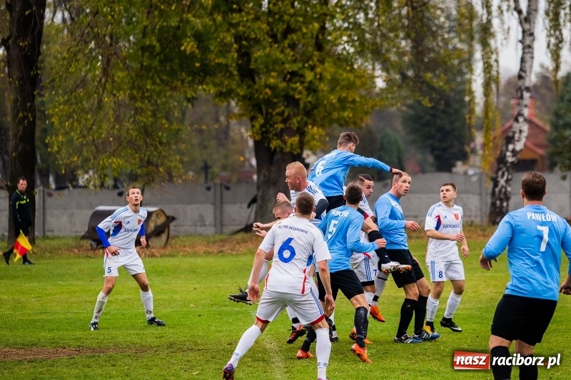 Zdjęcie w galerii na portalu naszraciborz.pl: Niespodzianka w Krzanowicach. LKS Pawłów lepszy od zespołu z podium A klasy wiadomości z regionu