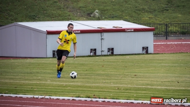 Zdjęcie w galerii na portalu naszraciborz.pl: Nokaut w końcówce spotkania! Unia Racibórz przegrywa 2:3 wiadomości z regionu