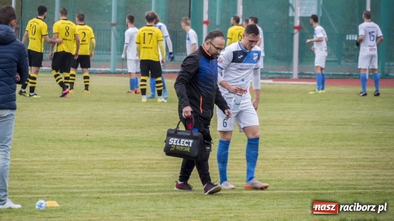 Zdjęcie w galerii na portalu naszraciborz.pl: Nokaut w końcówce spotkania! Unia Racibórz przegrywa 2:3 wiadomości z regionu