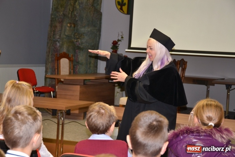 Zdjęcie w galerii na portalu naszraciborz.pl: Najmłodsi studenci gminy Krzyżanowice zainaugurowali rok akademicki  wiadomości z regionu