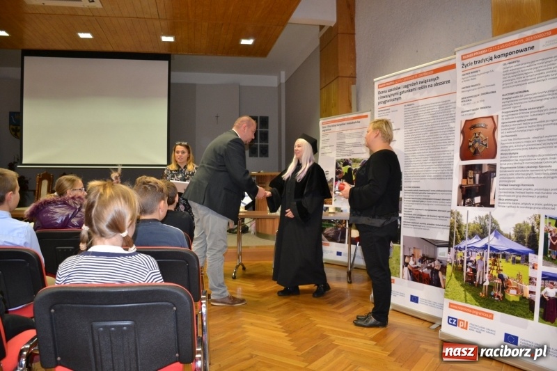 Zdjęcie w galerii na portalu naszraciborz.pl: Najmłodsi studenci gminy Krzyżanowice zainaugurowali rok akademicki  wiadomości z regionu