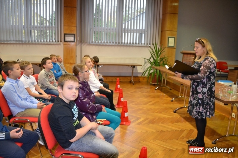 Zdjęcie w galerii na portalu naszraciborz.pl: Najmłodsi studenci gminy Krzyżanowice zainaugurowali rok akademicki  wiadomości z regionu