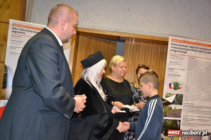 Zdjęcie w galerii na portalu naszraciborz.pl: Najmłodsi studenci gminy Krzyżanowice zainaugurowali rok akademicki  wiadomości z regionu