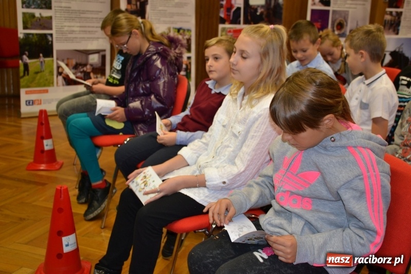 Zdjęcie w galerii na portalu naszraciborz.pl: Najmłodsi studenci gminy Krzyżanowice zainaugurowali rok akademicki  wiadomości z regionu