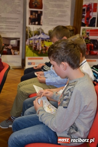 Zdjęcie w galerii na portalu naszraciborz.pl: Najmłodsi studenci gminy Krzyżanowice zainaugurowali rok akademicki  wiadomości z regionu