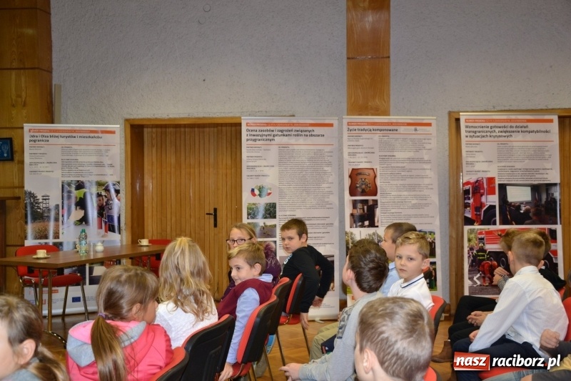 Zdjęcie w galerii na portalu naszraciborz.pl: Najmłodsi studenci gminy Krzyżanowice zainaugurowali rok akademicki  wiadomości z regionu