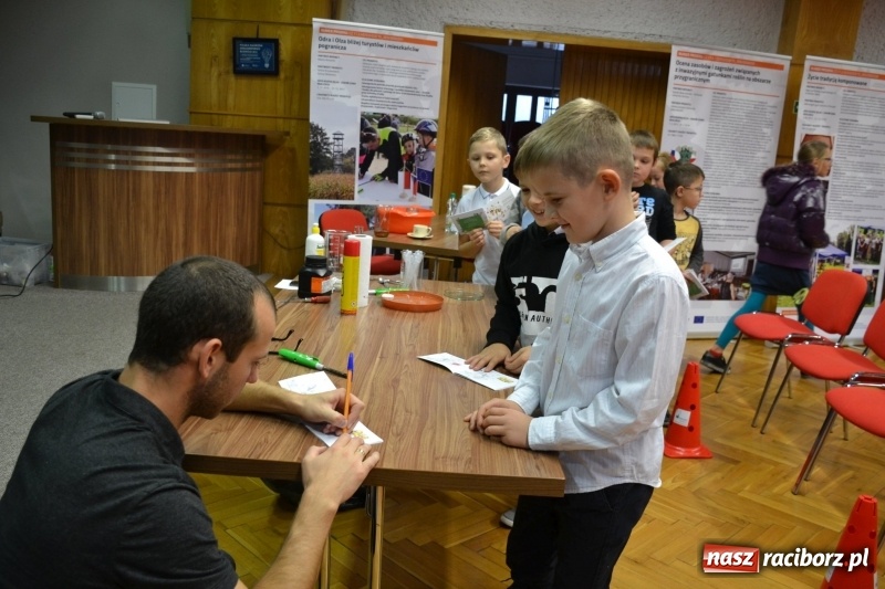 Zdjęcie w galerii na portalu naszraciborz.pl: Najmłodsi studenci gminy Krzyżanowice zainaugurowali rok akademicki  wiadomości z regionu