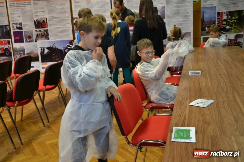 Zdjęcie w galerii na portalu naszraciborz.pl: Najmłodsi studenci gminy Krzyżanowice zainaugurowali rok akademicki  wiadomości z regionu