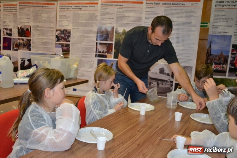 Zdjęcie w galerii na portalu naszraciborz.pl: Najmłodsi studenci gminy Krzyżanowice zainaugurowali rok akademicki  wiadomości z regionu