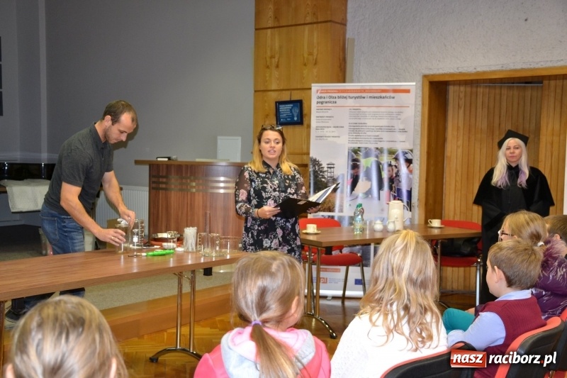 Zdjęcie w galerii na portalu naszraciborz.pl: Najmłodsi studenci gminy Krzyżanowice zainaugurowali rok akademicki  wiadomości z regionu