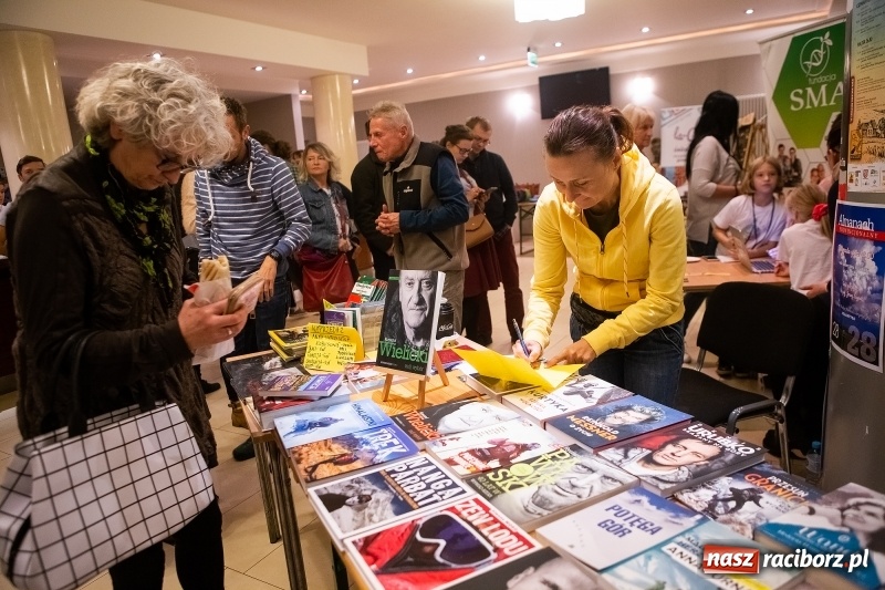 Zdjęcie w galerii na portalu naszraciborz.pl: XV edycja Festiwalu Wiatraki. Na finał spotkanie z Krzysztofem Wielickim wiadomości z regionu