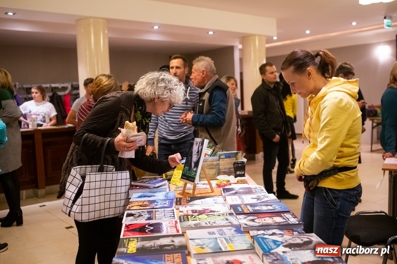 Zdjęcie w galerii na portalu naszraciborz.pl: XV edycja Festiwalu Wiatraki. Na finał spotkanie z Krzysztofem Wielickim wiadomości z regionu