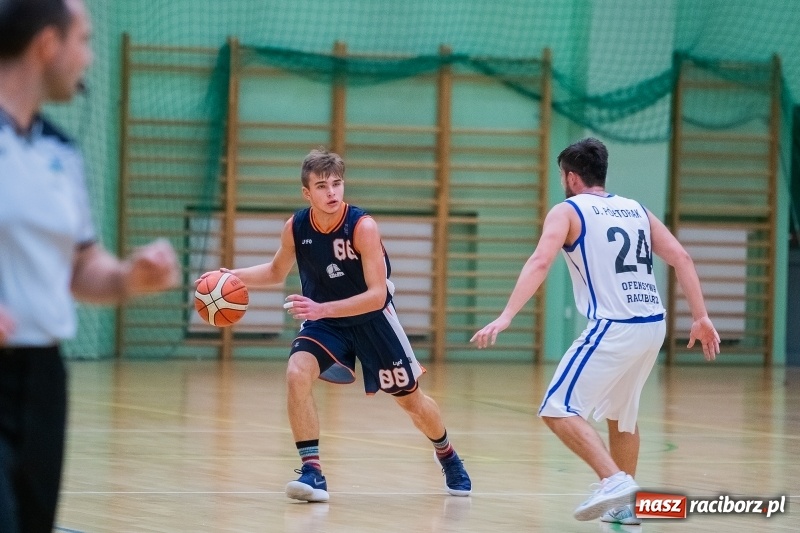 Zdjęcie w galerii na portalu naszraciborz.pl: Kolejne cenne zwycięstwo koszykarzy Ofensywy. GTK Gliwice pokonany wiadomości z regionu
