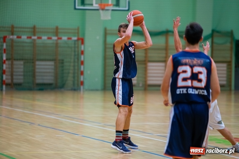 Zdjęcie w galerii na portalu naszraciborz.pl: Kolejne cenne zwycięstwo koszykarzy Ofensywy. GTK Gliwice pokonany wiadomości z regionu