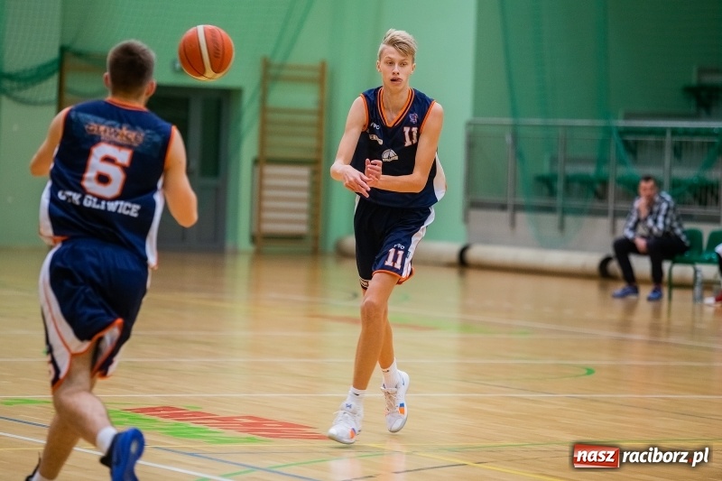 Zdjęcie w galerii na portalu naszraciborz.pl: Kolejne cenne zwycięstwo koszykarzy Ofensywy. GTK Gliwice pokonany wiadomości z regionu